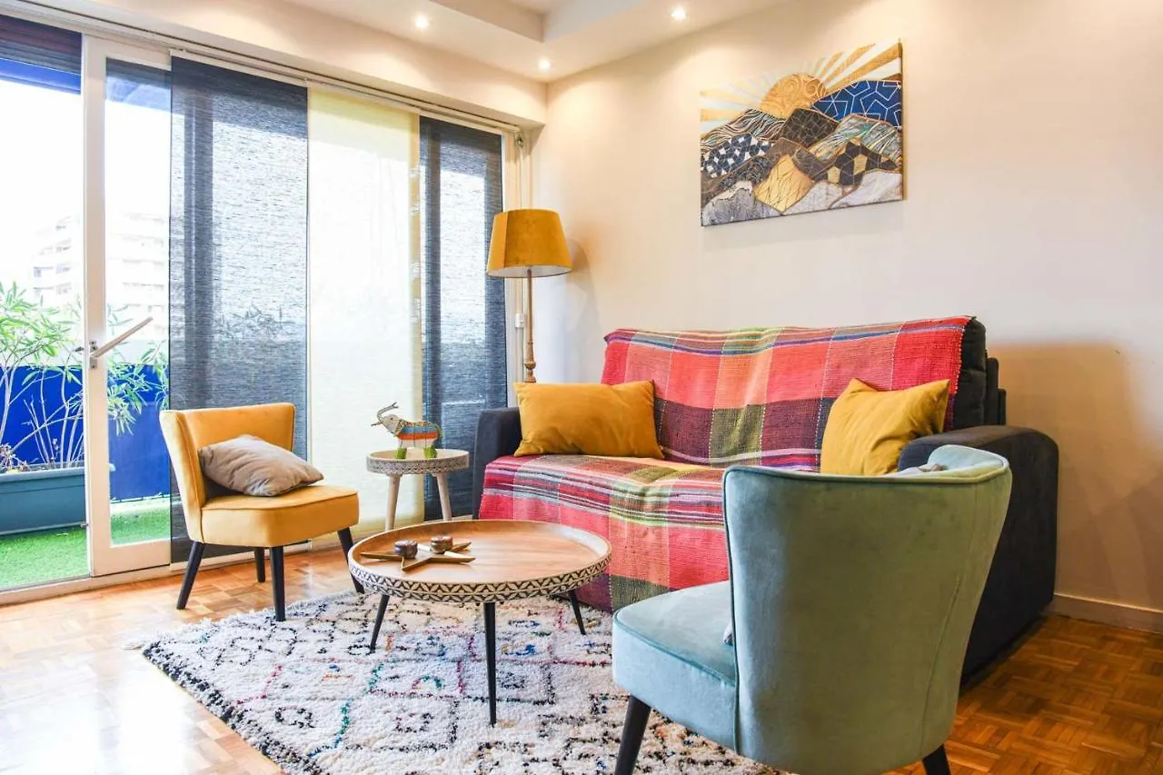 Grand Appartement Avec Balcon Et Parking Marseille France