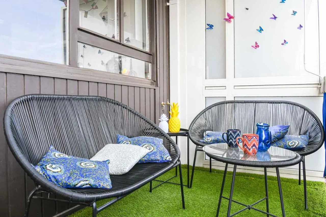 Grand Appartement Avec Balcon Et Parking Marseille 0*,